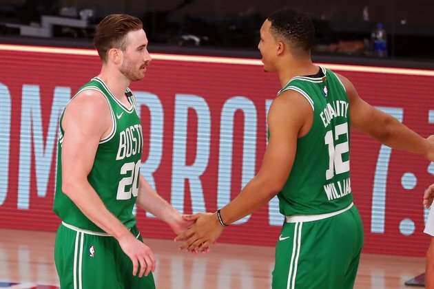 Celtics' Hayward won't leave bubble for baby's birth