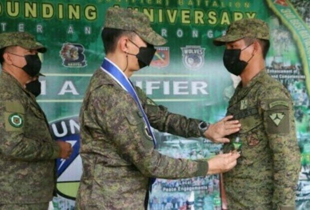 Troops get medals for successful anti-NPA op in Negros