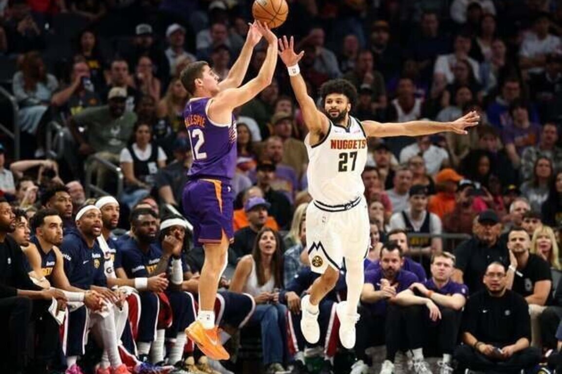 Nikola Jokic's late hoop lifts Nuggets past Suns