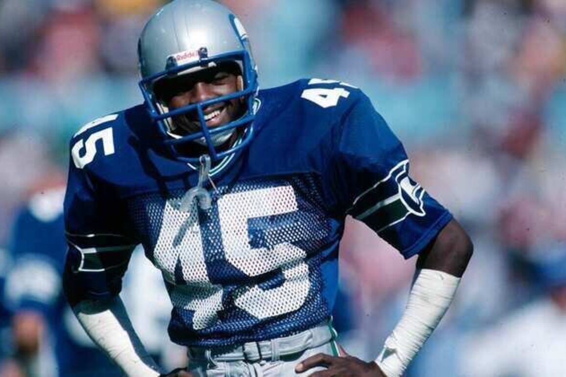Seahawks Remember Hall of Fame Safety Kenny Easley