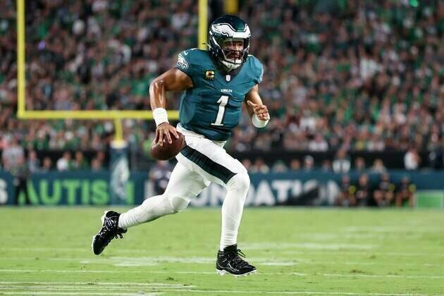 Conservative Eagles keep 'pushing' to thrive playing keepaway