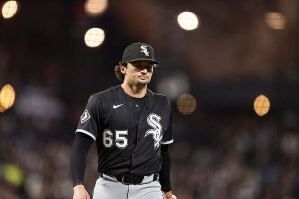 White Sox turn to Davis Martin in bid to even series vs. Twins
