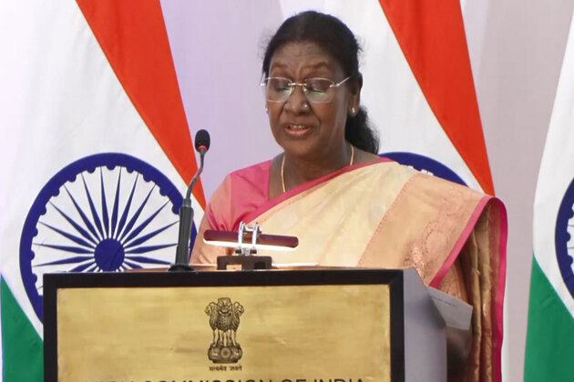 Botswana: President Murmu observes one-minute silence in memory of Delhi terror attack victims