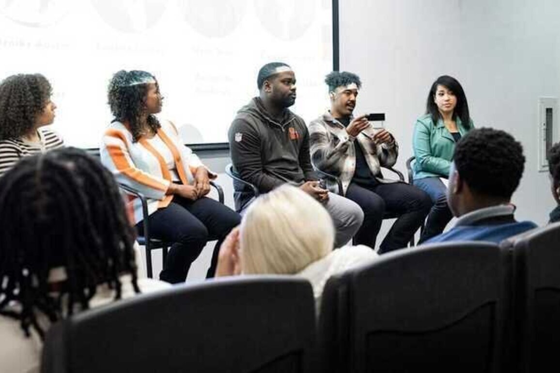 Browns host 3rd annual 'Cleveland Huddle Pathway'