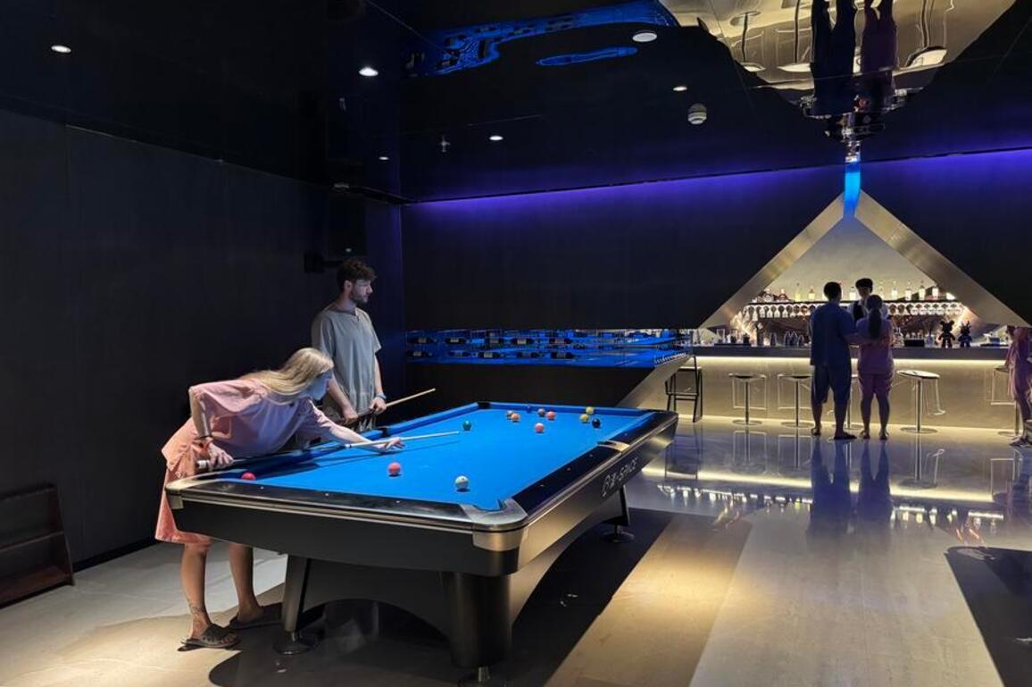 Bathing in tradition: int'l tourists delve deeper into Chinese lifestyle