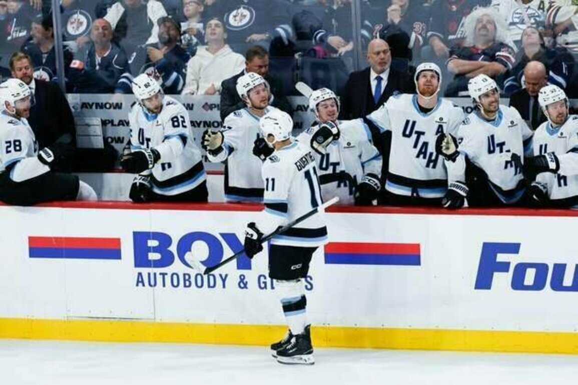 Early-season plot twist: West-best Mammoth face struggling Oilers