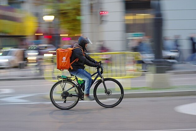 UK regulator investigates five firms over misleading reviews