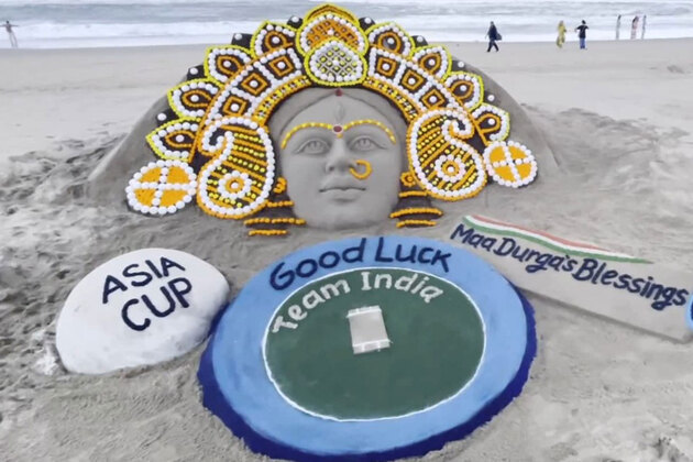 Sudarsan Pattnaik creates sand art depicting goddess Durga blessing Team India ahead of Asia Cup finals