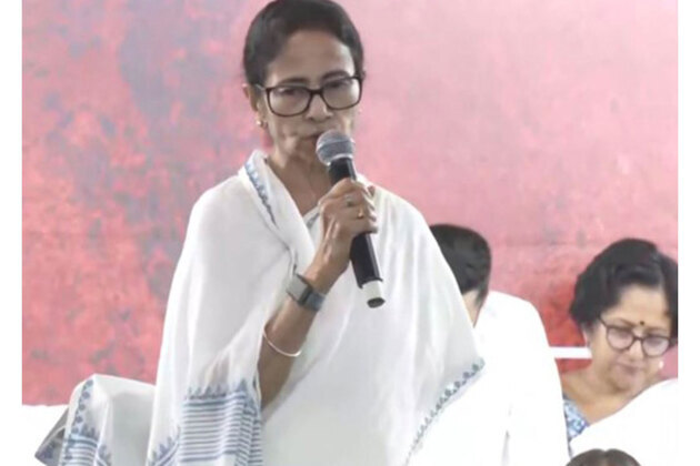 "Delhi's Zamindars usurping voting rights, give them democratic answer": Mamata Banerjee's 'Poila Boishakh' message to voters