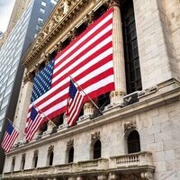 US stocks close higher
