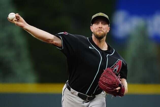 D-backs' Merrill Kelly fires first career CG in rout of Rockies