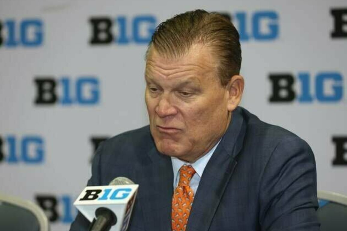 No. 17 Illinois hits 17 3s, smokes Jackson State