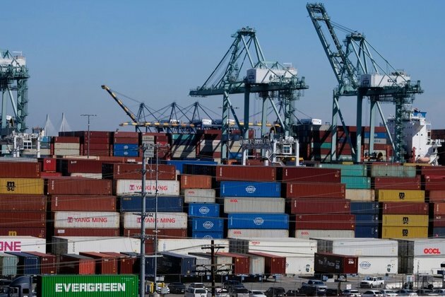 WTO Economists Forecast Gloomy 2023 World Trade