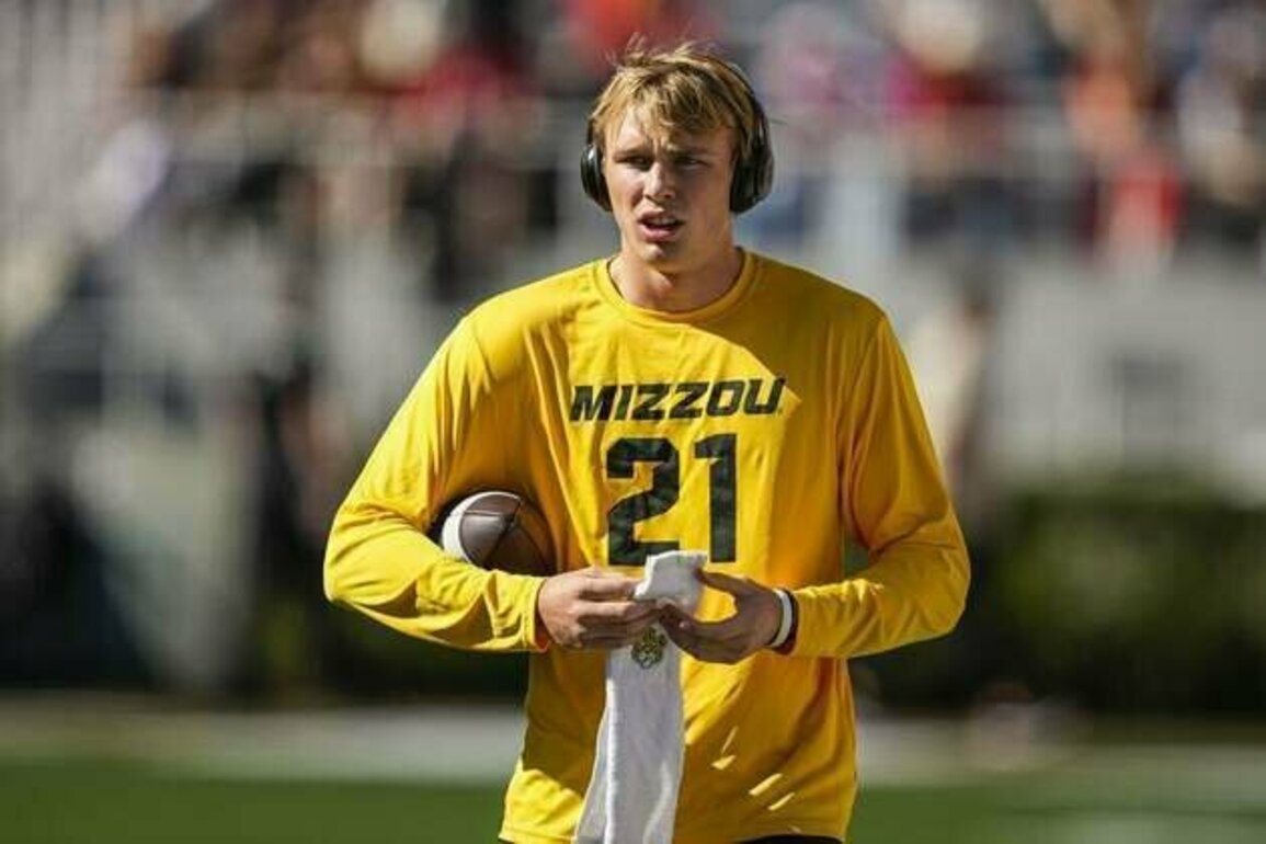 Missouri to play QBs Beau Pribula, Sam Horn in opener