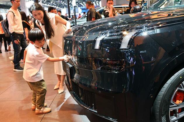 Update: China's auto market posts strong growth in H1