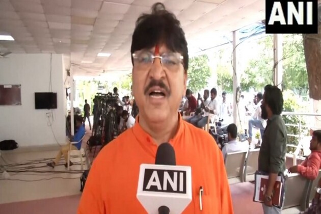 Congress sold urea on black market: Telangana BJP leader Paidi Rakesh Reddy refutes allegations of shortage of urea in state