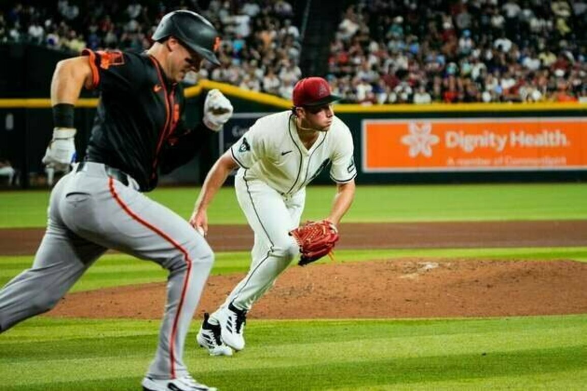 D-backs hope to continue strong starting pitching vs. Padres
