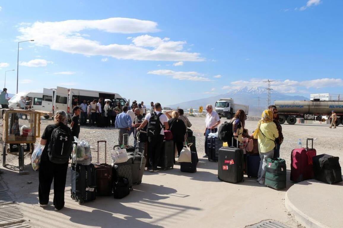 Trkiye's tourism city on tenterhooks as fallout from U.S.-Israeli strikes on Iran spreads