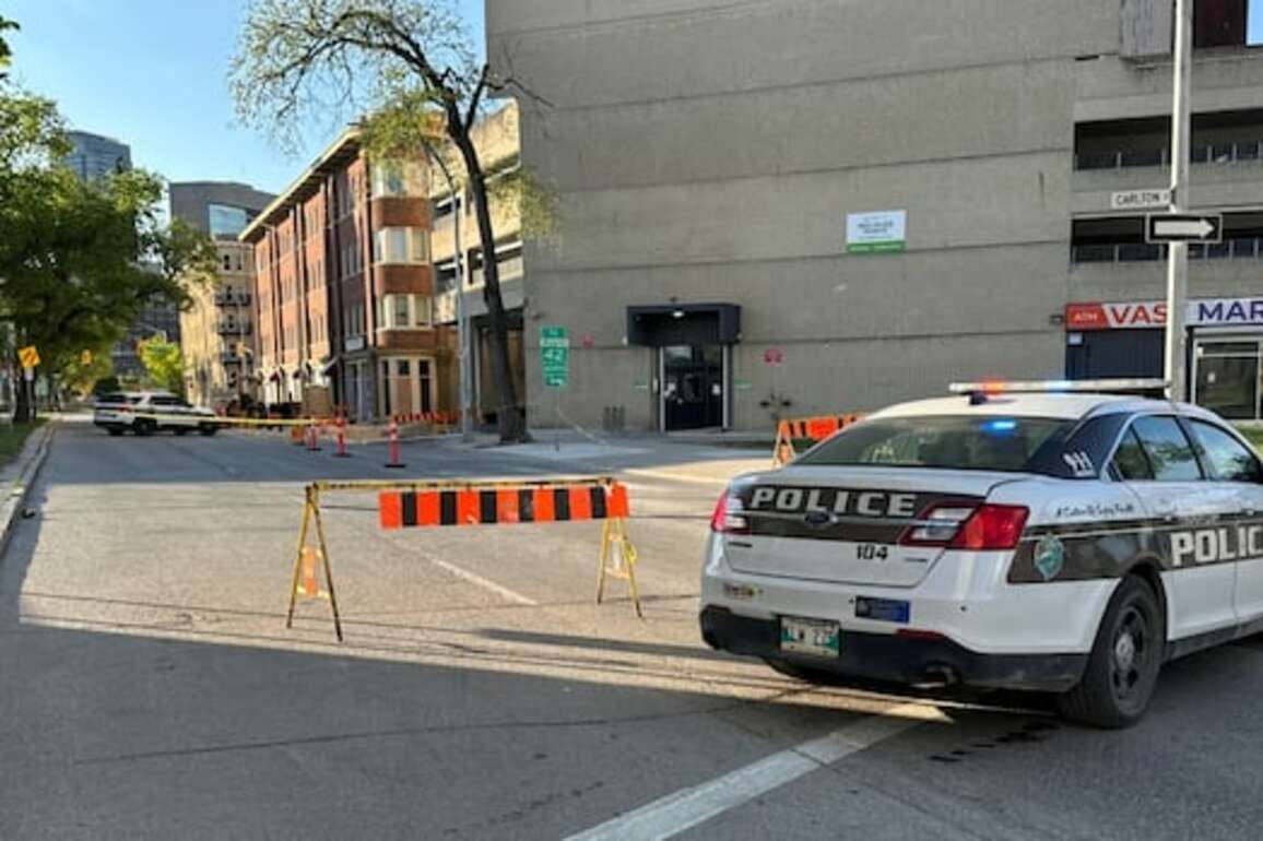 Winnipeg police identify homicide victim found injured on Cumberland Avenue