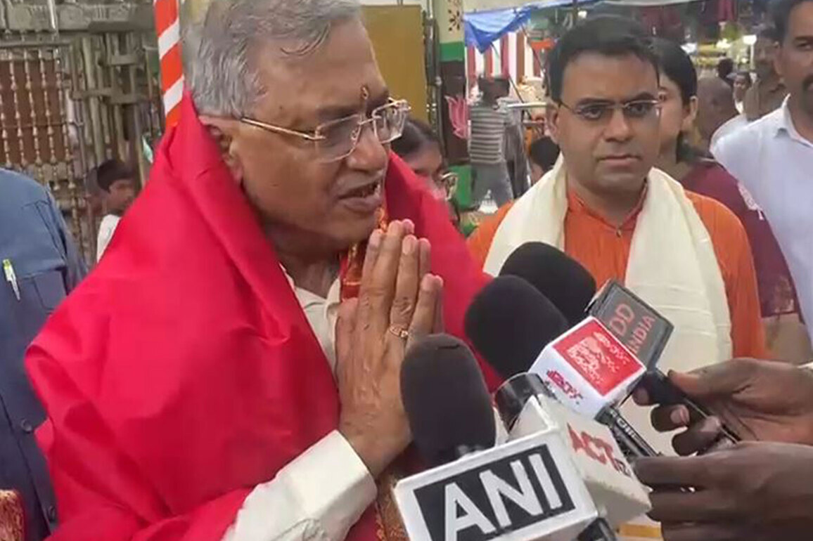 CEC Gyanesh Kumar offers prayers at Tirumala; prays for 'peaceful elections'