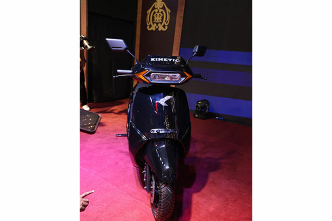 Kinetic relaunches its iconic DX scooter in EV models