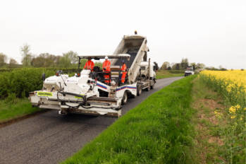Ringway Jacobs and the Etnyre Chip Spreader: A match made for Buckinghamshire 