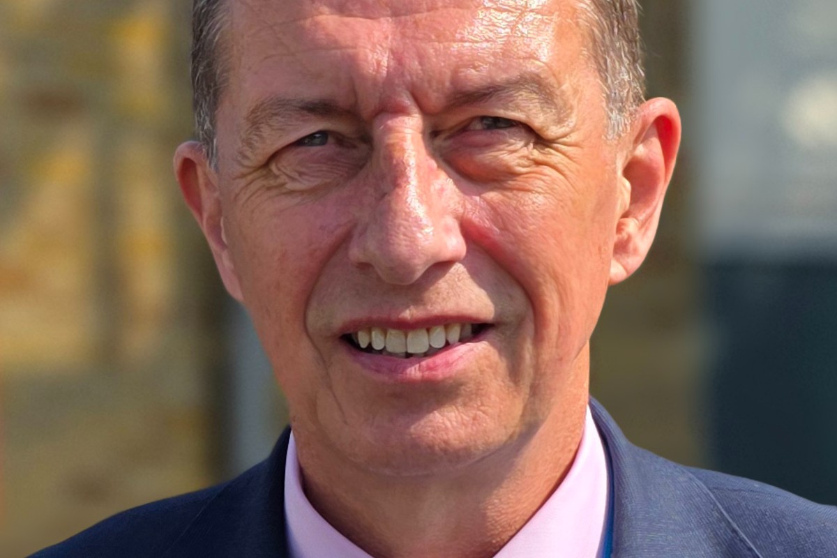 Veteran NHS leader Hopkins to retire after 40-year career