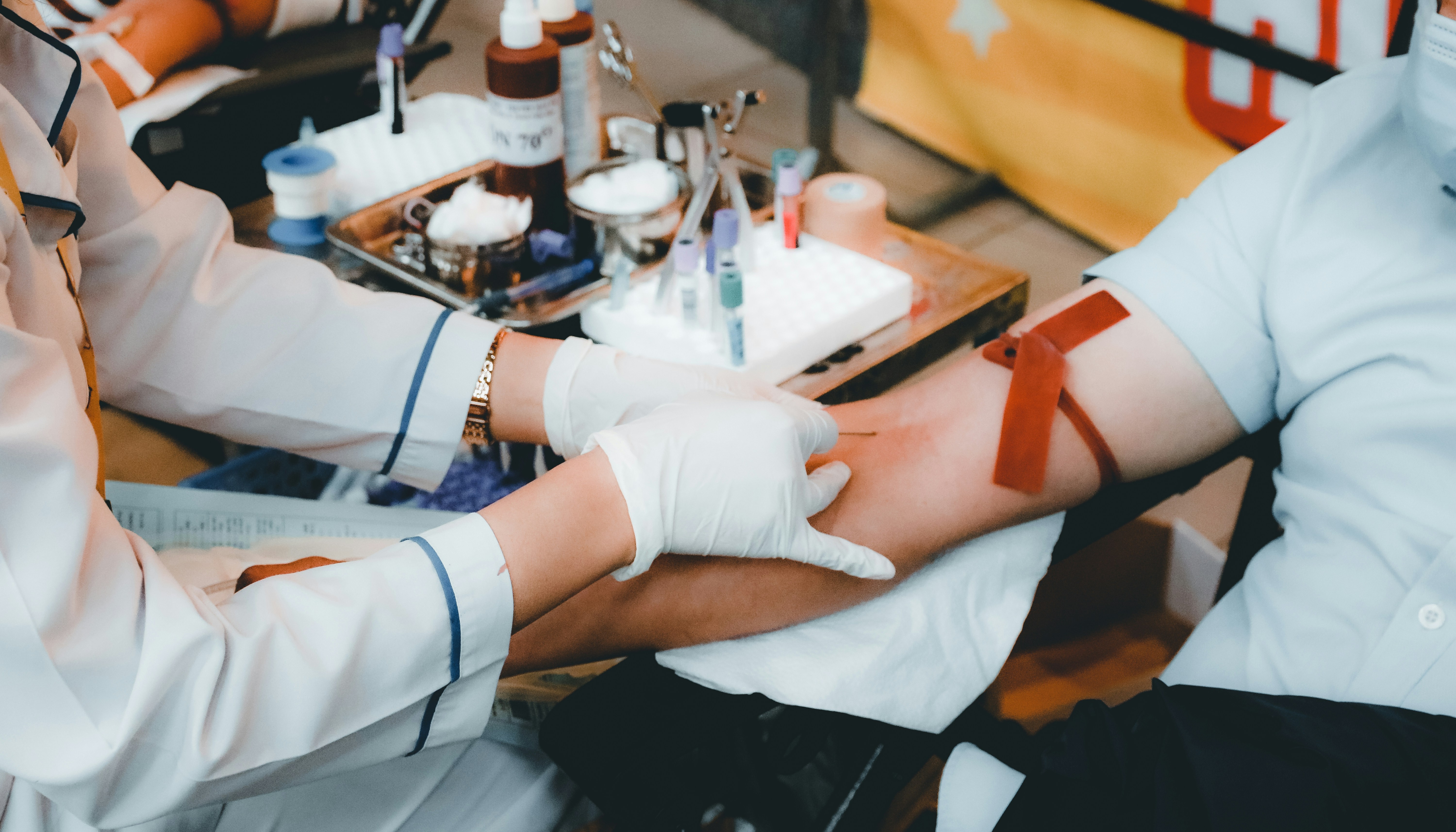 Hundreds of unidentified HIV cases identified by NHS A&E blood testing