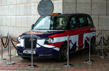 Ministers hail taxi charge point cash