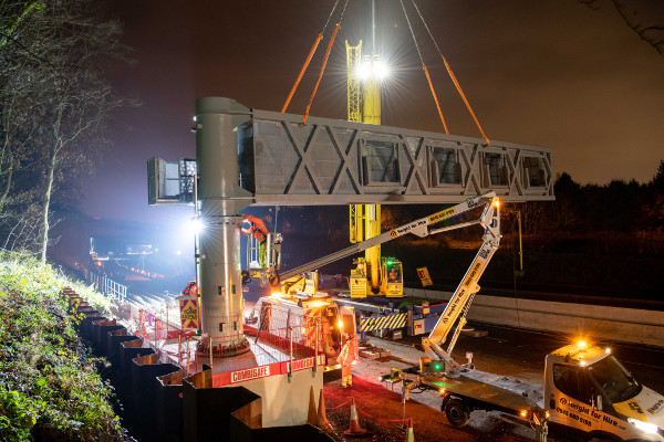 Keep on running: Kier goes contraflow for gantry installation