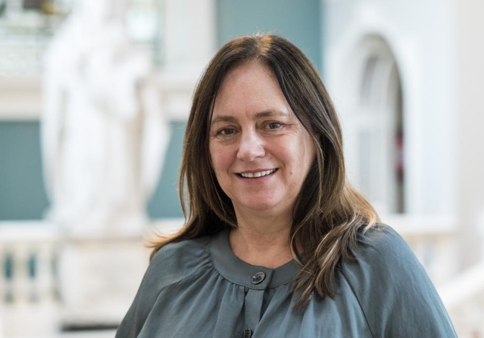 London borough chief to retire