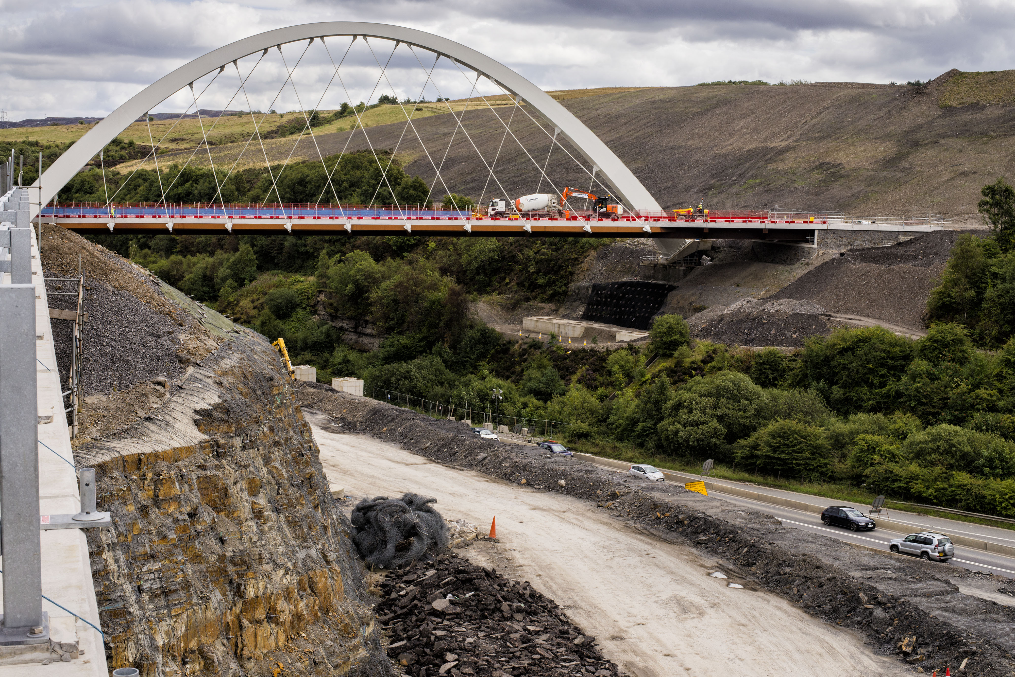 Optimistic to a fault? First minister brushes off Heads of the Valleys issues      Optimistic to a fault? First minister brushes off Heads of the Valleys issues