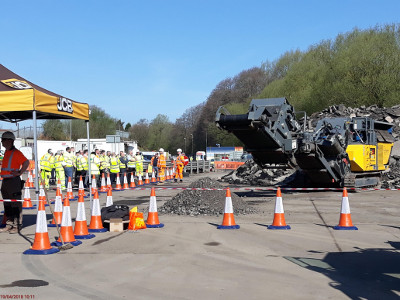 Eurovia demonstrates recycling for Responsible Business Week 