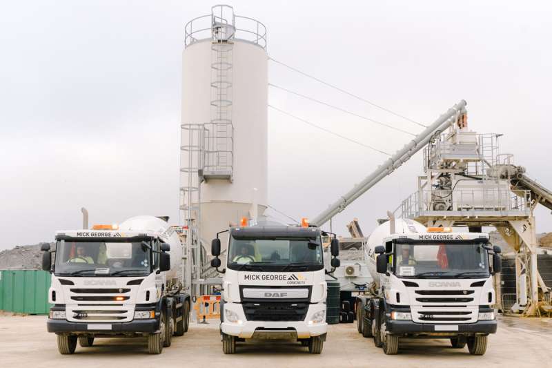 Highways England trials ultra low carbon concrete on A14