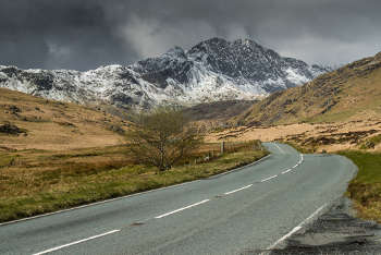 Welsh councils rush to spend highways windfall