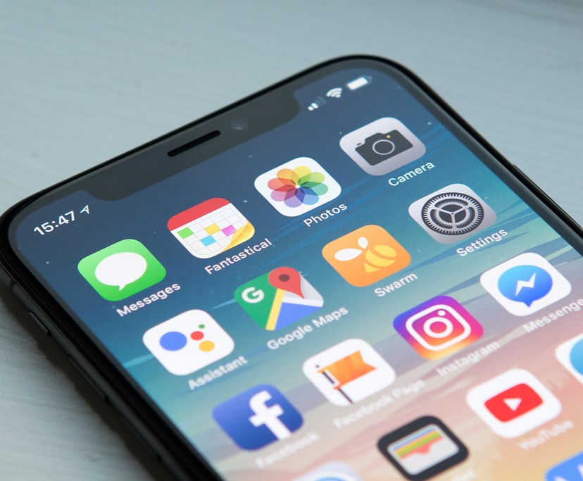 Google Maps to let iPhone users help other road users