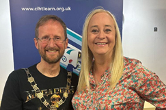 Lyons to have his cake and eat it