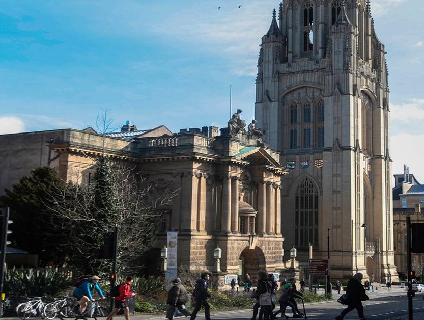 Bristol university wins award for driverless car infrastructure