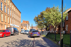Charity calls for pavement parking crackdown