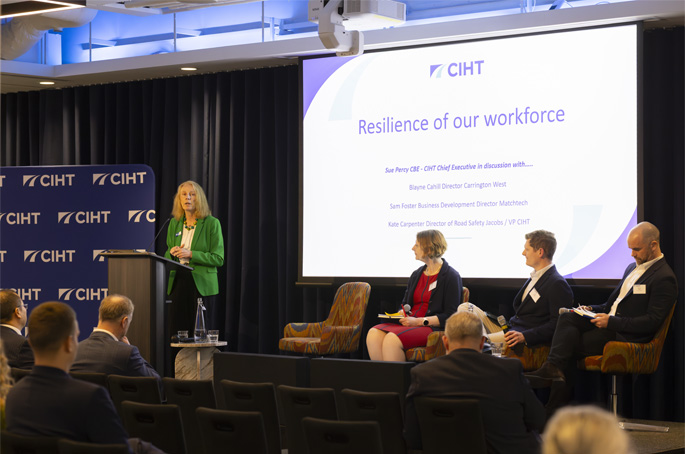 AI 'starting to impact' graduate entry-level jobs