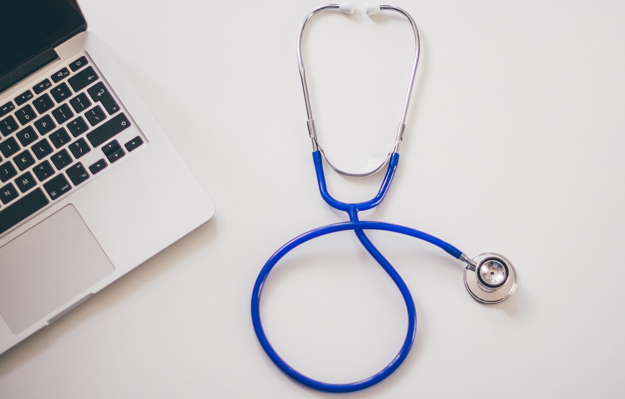 GPs in Northern Ireland vote overwhelmingly to reject contract offer