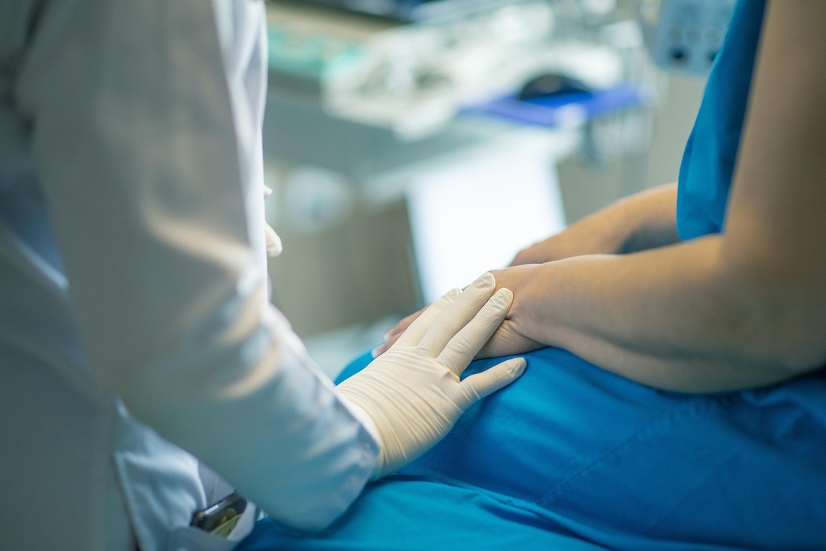 Trusts reduce agency staff spend by nearly £1bn