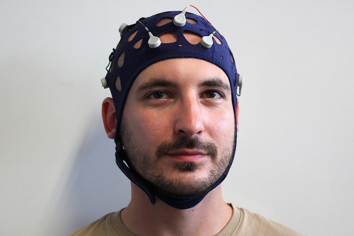 Brain-monitoring headset could deliver quicker and more accessible diagnosis for those with neurological conditions