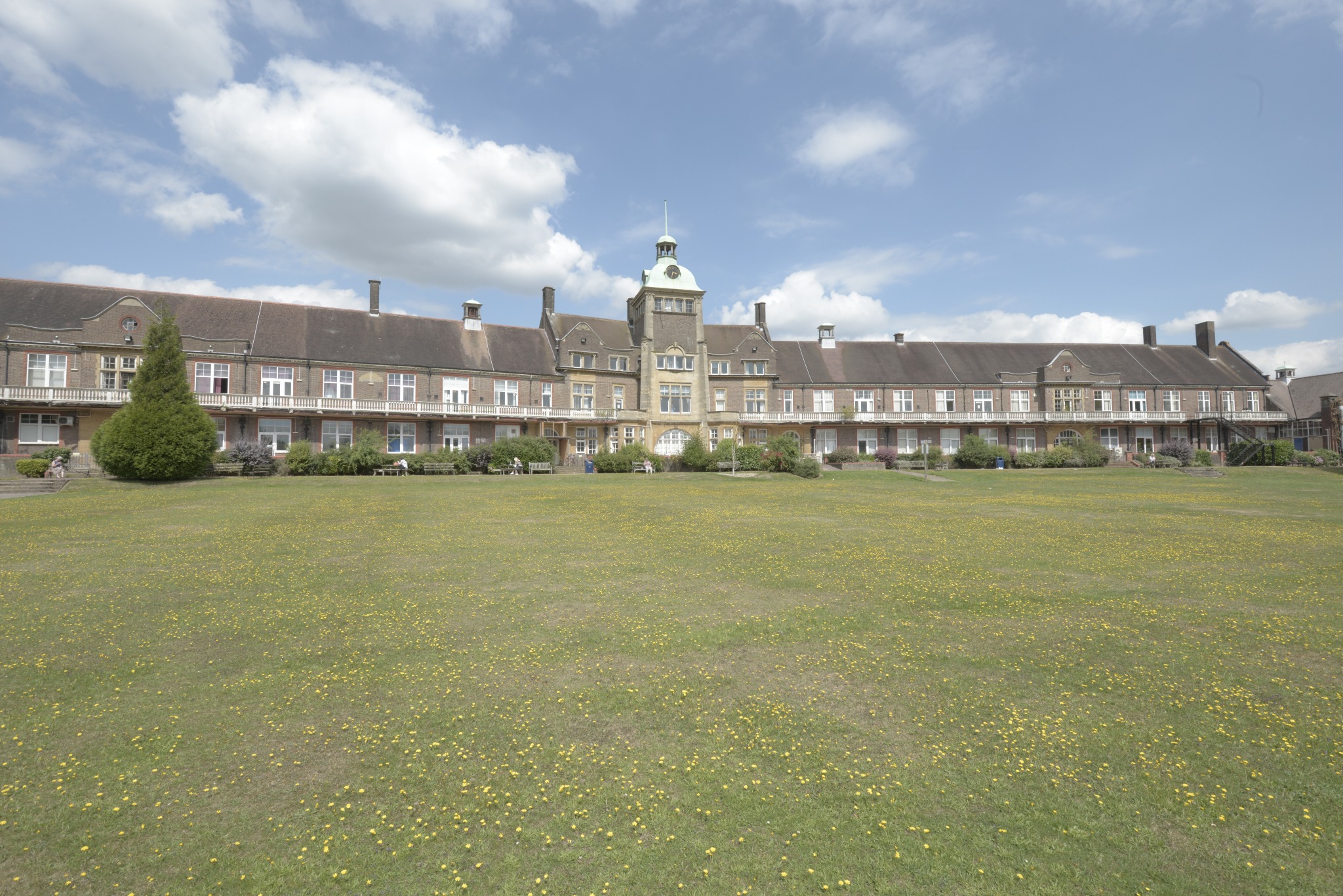 Consultation launched on relocation of Mount Vernon Cancer Centre