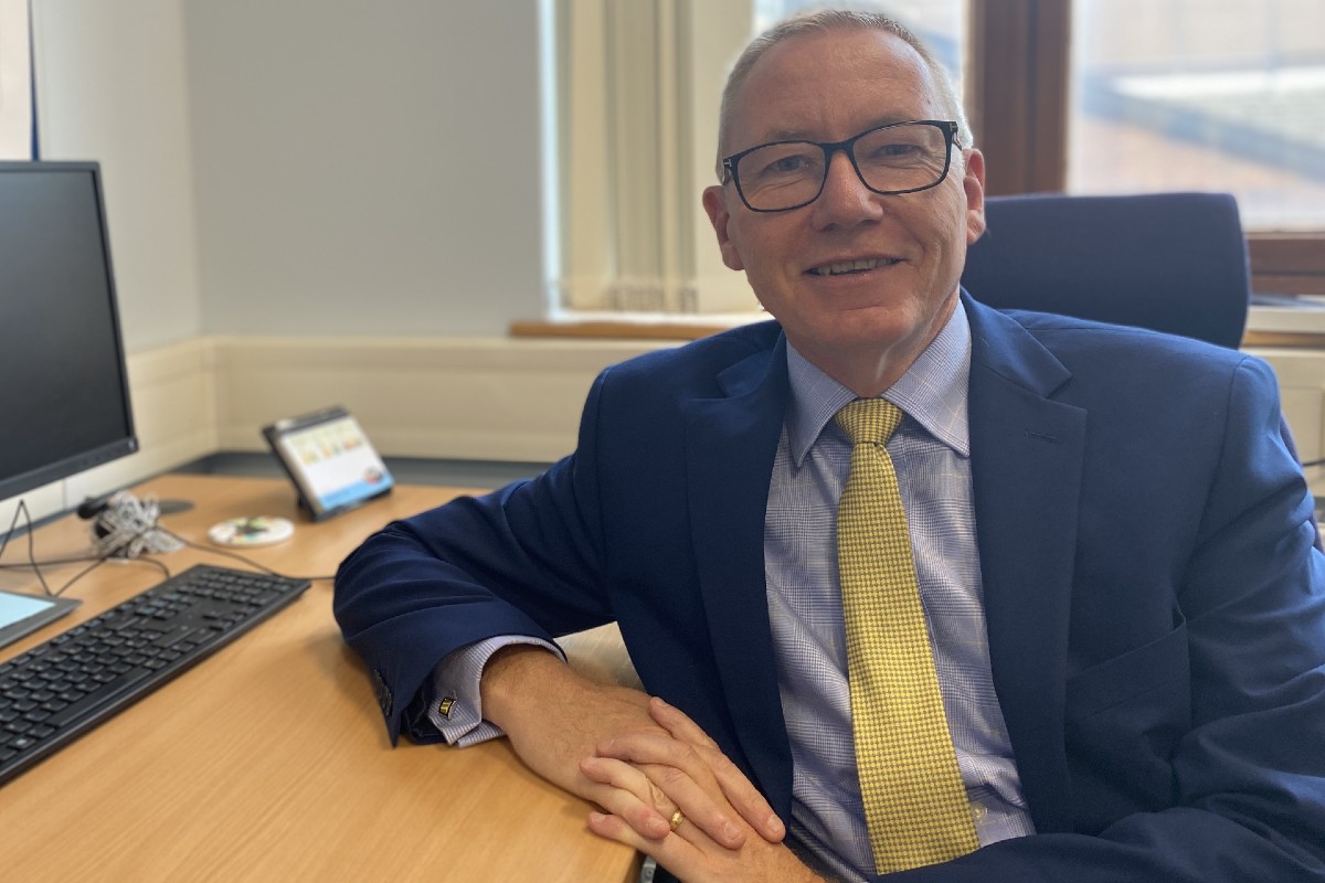 Community and hospital trusts agree to form a group