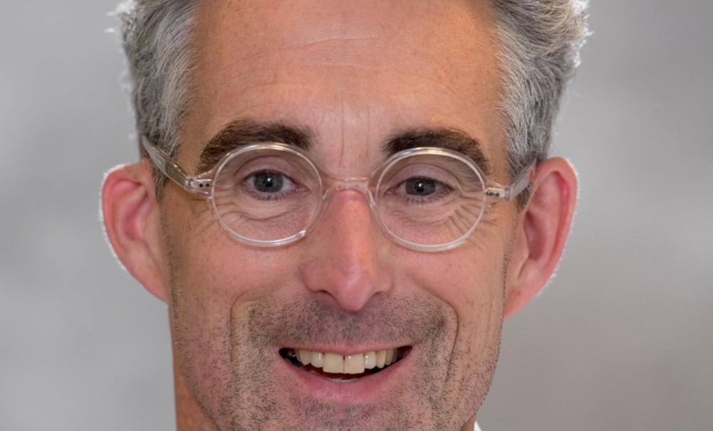 Cheshire East's Polkinghorne decides to step down