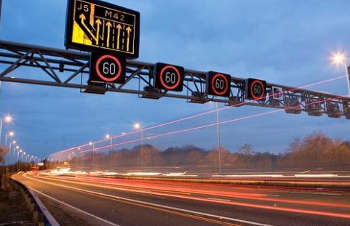 Highways England reviewing use of variable speed limits