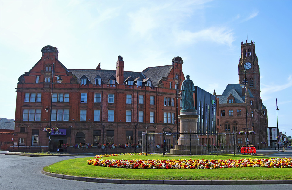 Council wants ministerial sit-down over control of streetworks