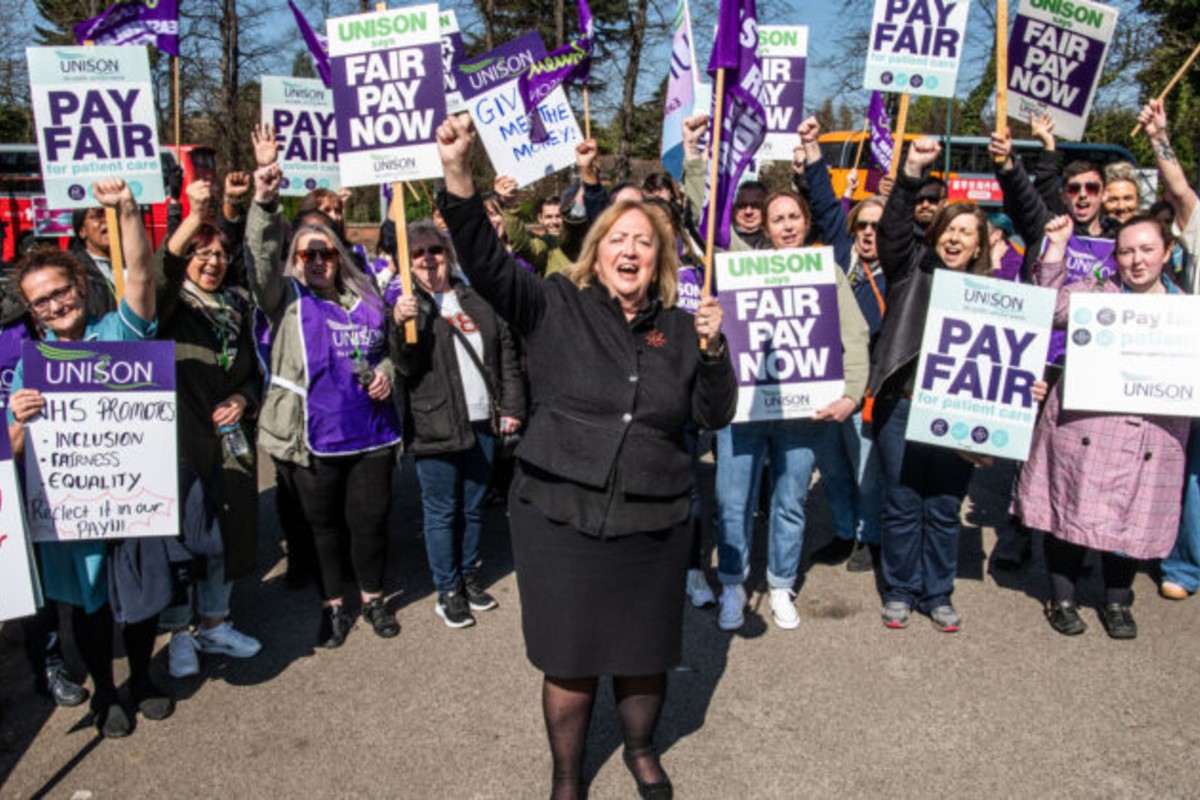 Unions submit joint pay claim