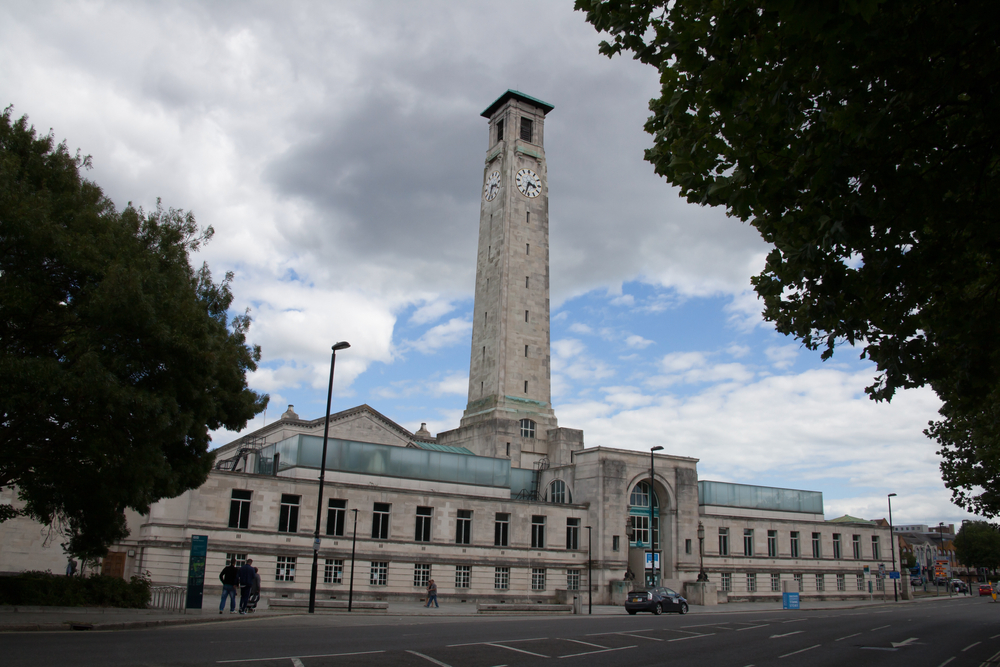 Southampton urged to appoint a deputy chief